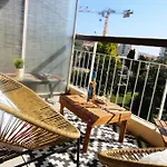 Bristol Plaisance Yourhosthelper